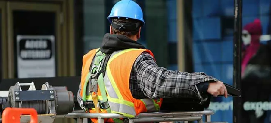 Construction worker with his back turned